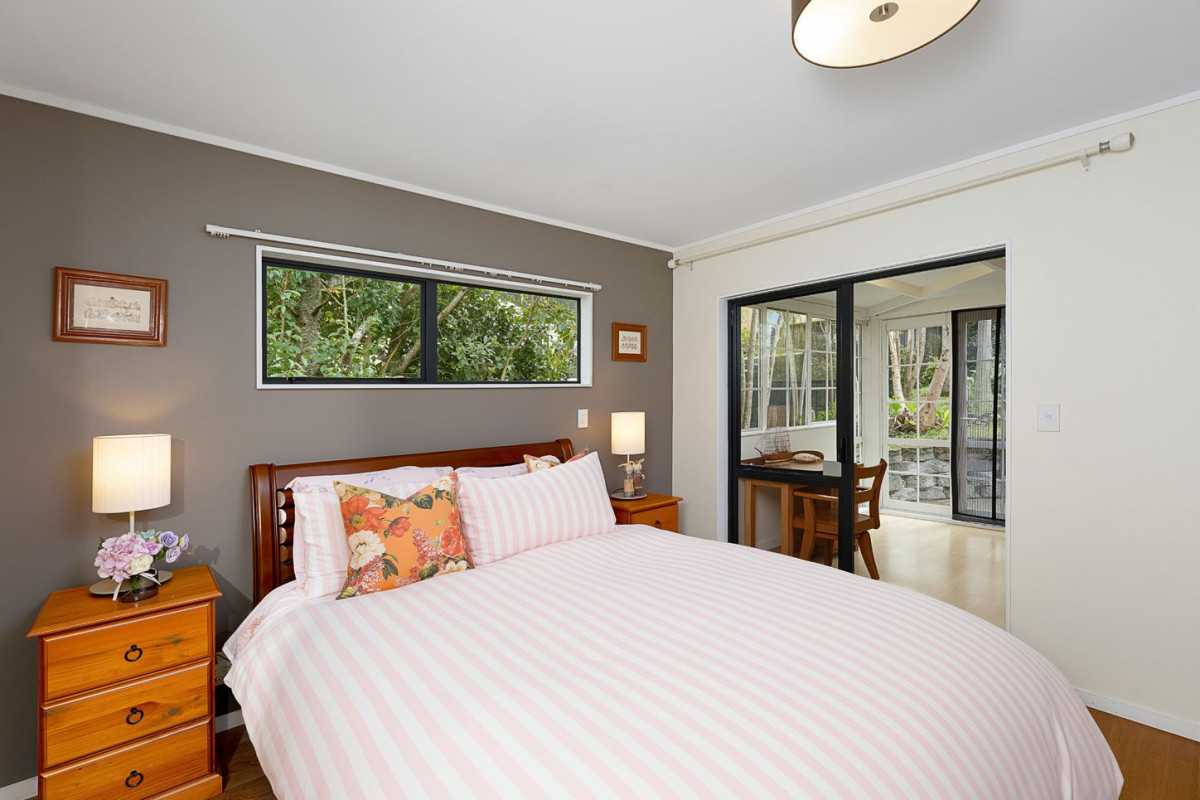 Owners relocating, 1688m2 section, 66m2 3 beds 2 baths house with double garage, located within walking distance to the Palomino shops, Western Heights School, 43 Palomino Drive, Henderson, Auckland