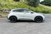 2015 Honda Vezel HYBRID !! HIGH SPEC !! RV/SUV Tiptronic, 5 seats, Silver,New Import, Hybrid, Petrol, 1,500 cc, 28,926 km