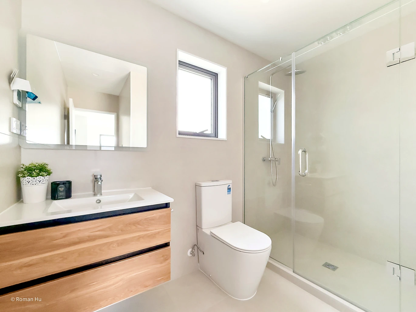 10-Year Stamford Warranty, Move-in ready, Brandnew freehold 4 beds (2 ensuites) 3.5 baths duplex home with garage, Ground floor bedroom with separate entrance & underfloor-heated ensuite bathroom, just 1.7km from Sylvia Park, 4/35 Ryburn Road Mt Wellington, Auckland