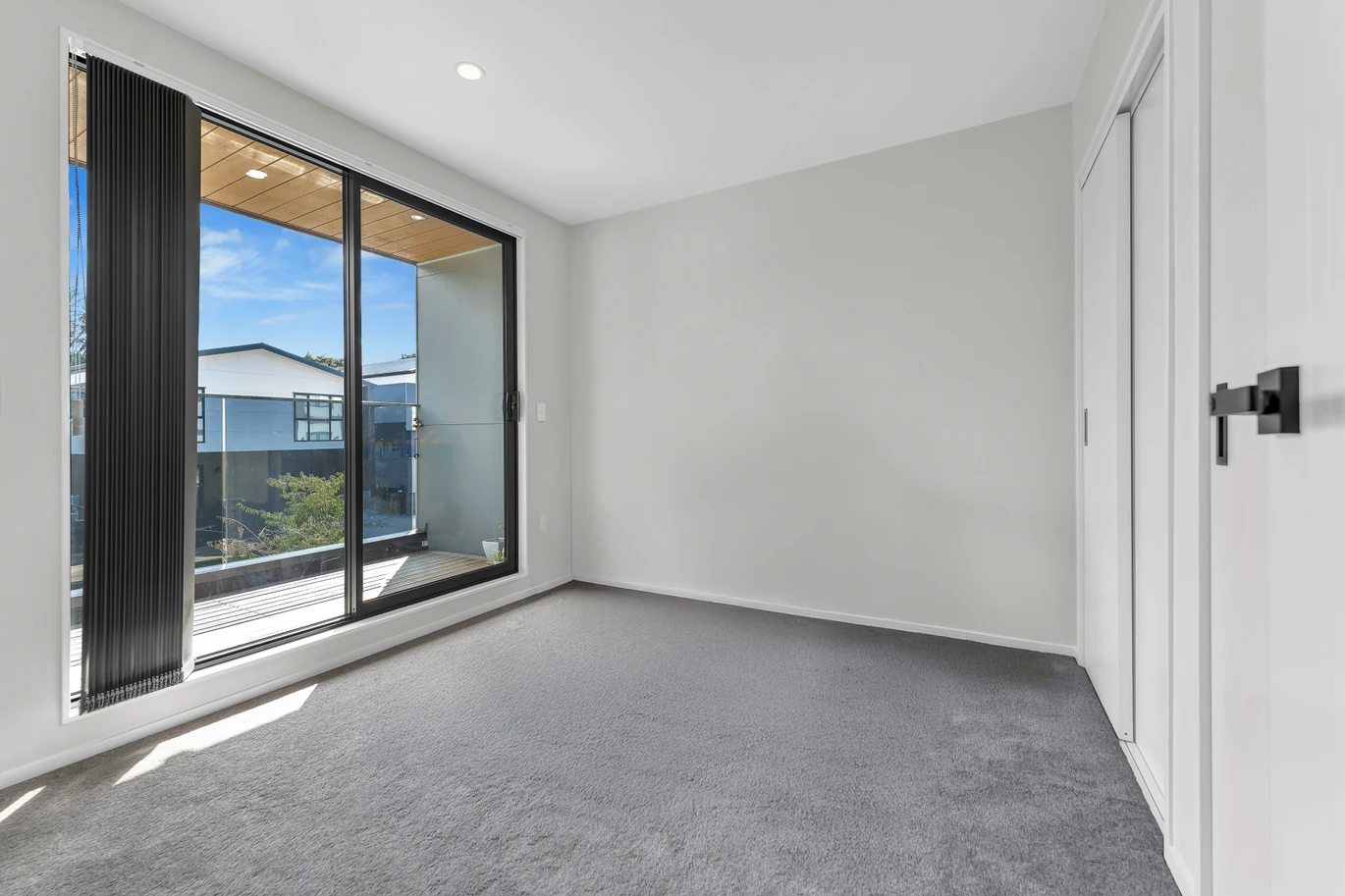 Owners relocating, Next to the Reserve-Mission Heights, Standalone 4 beds 2.5 baths house with garage, close to Ormistonshopping centre, zoned for Mission Heights Primary and Junior college, 13 Pumau Place Flat Bush, Auckland