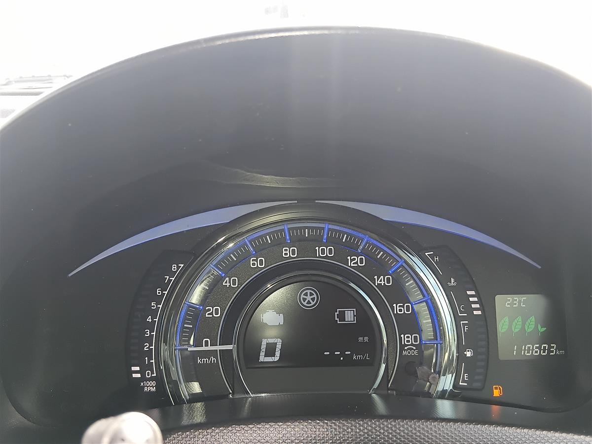 2015 Suzuki Swift Hatchback Automatic,5 seats, Silver, Petrol, 1,242 cc, 110,552 km