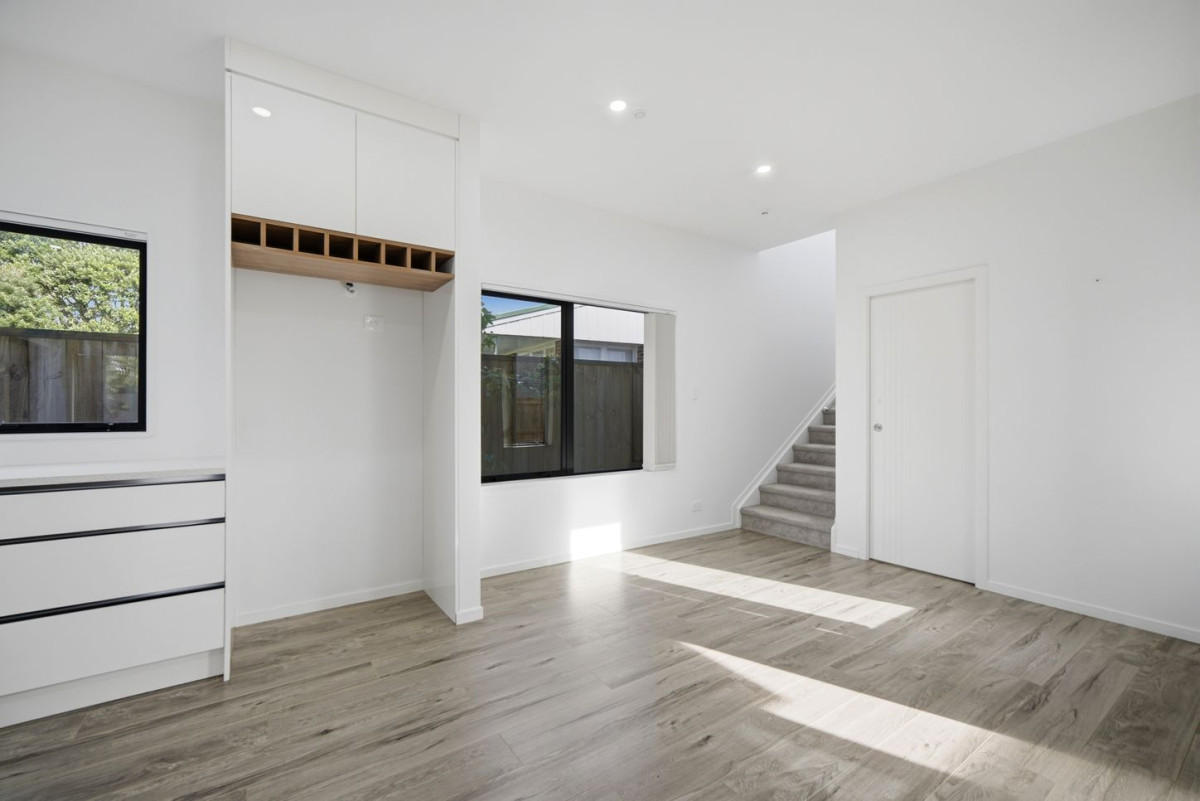 Vendor Cashing Up, Nearby Ranui Domain, 3 beds 1.5 baths home with car park, close to Ranui Train Station, schools, local shops, 15A Arney Road, Ranui, Auckland