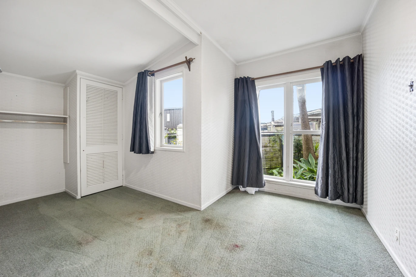 First time on the market, 825m2 section, 167m2 4 beds 1 bath house with carport and a large storage shed positioned at the rear of the section, close to motorway access, supermarket, shops, 67 Maioro Street New Windsor, Auckland