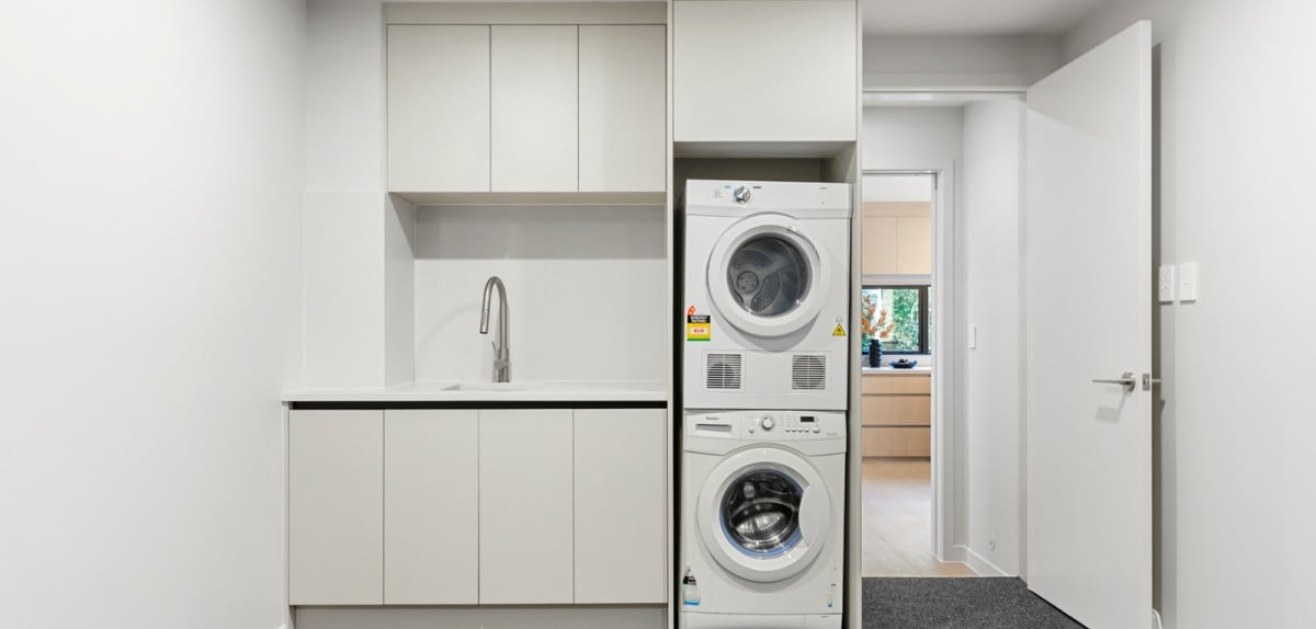 Double Grammar schools zone, 226m2 Standalone 4 beds (3 ensuites) 4 baths home with garage, zoned for Auckland Grammar and Epsom Girls Grammar, within walking distance to Baradene College and St Kentigern Schools, 244C Victoria Avenue Remuera, Auckland