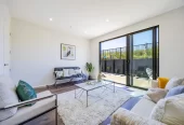 10-Year Master Build Guarantee, Brandnew 3 beds 3 baths duplex home with garage, close proximity to highly-regarded kindergartens and primary schools, and is handy to the vibrant cafes, shops, and amenities of the Kumeu Town Centre. 89 Podgora Avenue Huapai, Auckland