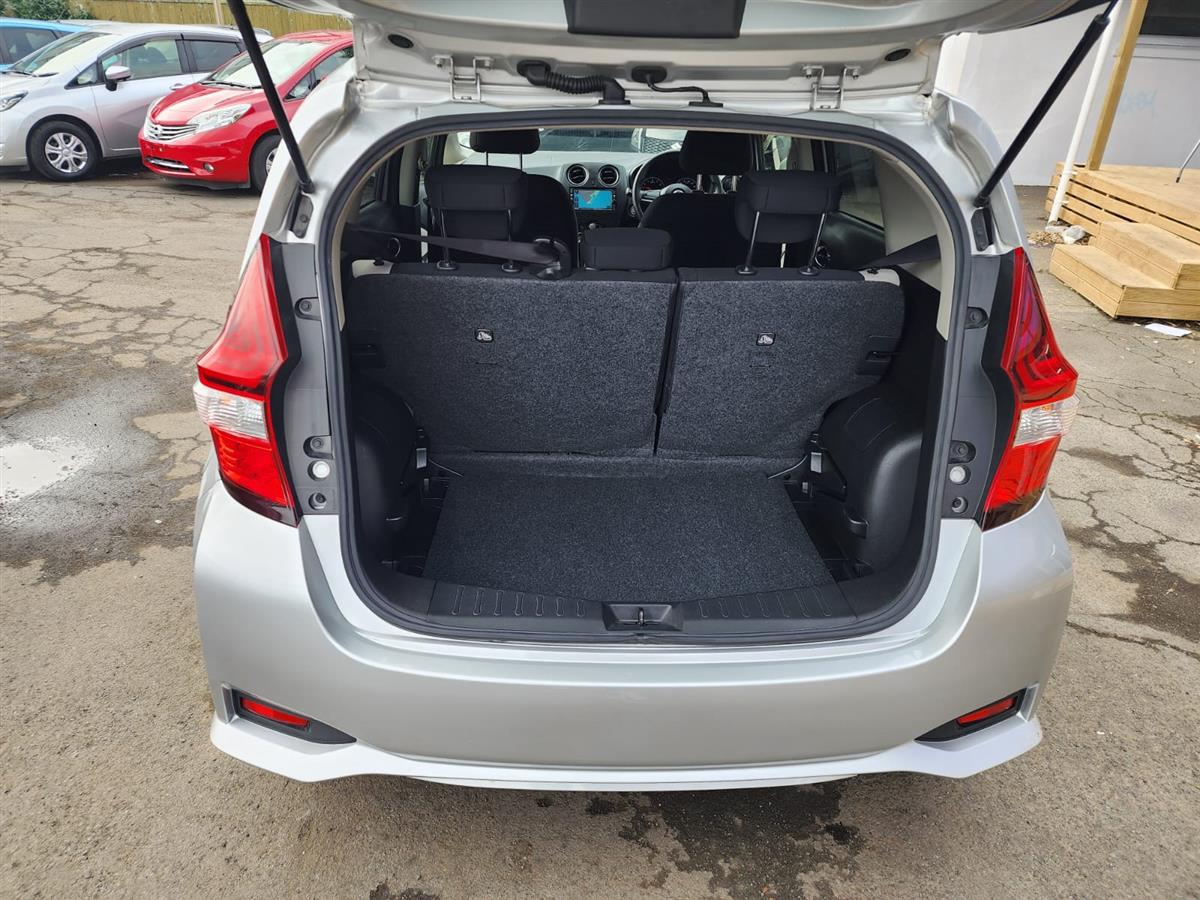 2017 Nissan Note Hatchback Automatic, 5 seats, Silver, New Import, Petrol, 1,200 cc, 95,911 km