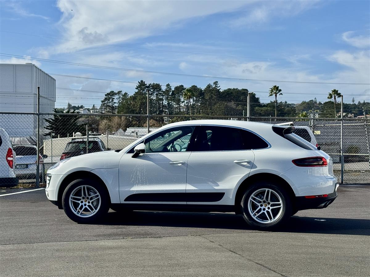 2016 Porsche Macan S Facelift 4WD NZ GPS RV/SUV Automatic, 5 seats, White, New Import, Diesel, 2,000 cc, 60,100 km