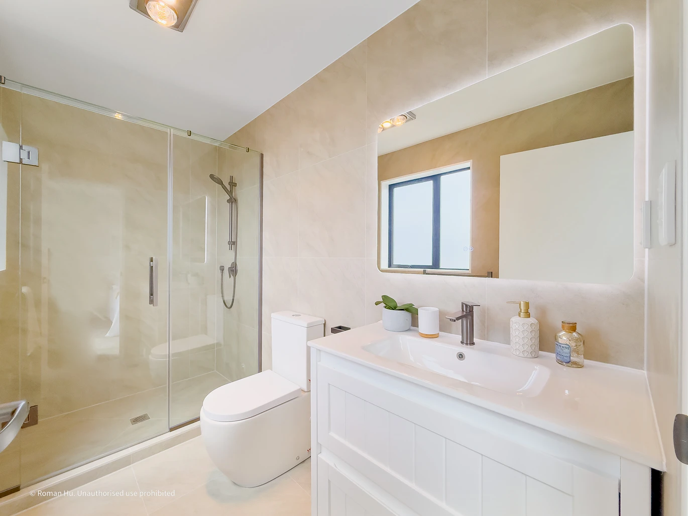 Brandnew 3 double bedrooms plus a dedicated home office/study 2.5 baths home with garage, zoned for Mangapikopiko School with elite ACG Strathallan just a short drive away. close to shops, motorway access, 23 Aratuhia Lane Rosehill, Auckland