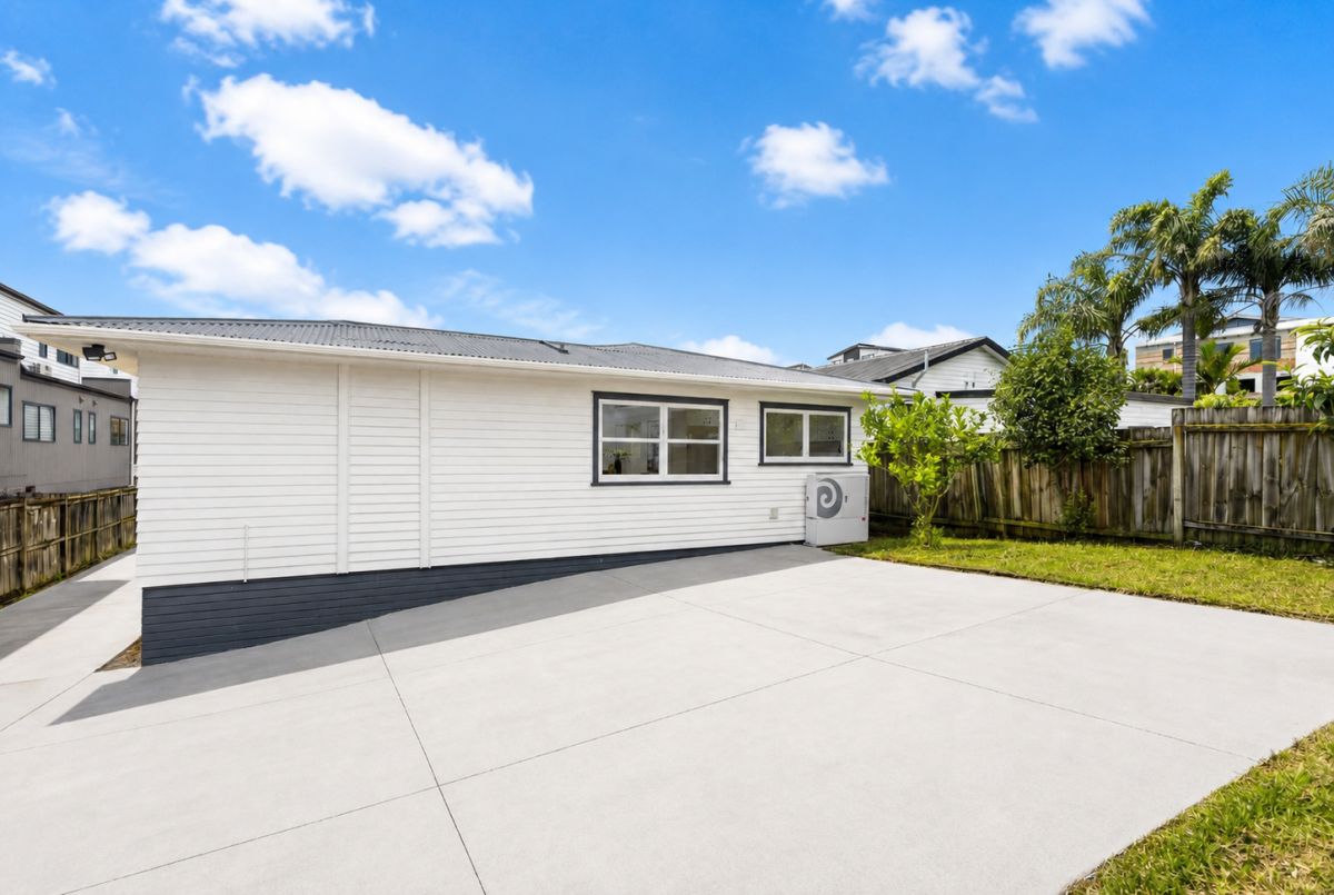 442m2 section, Renovated 4 beds 1.5 baths house, Renovated to a modern, new-home standard, Internal wall and Floor insulation installed, Solar power system, Zoned for Oteha Valley School, Northcross Intermediate and Long Bay College, Prime Northcross / Albany convenience, 9 Oteha Valley Road, Northcross, Auckland