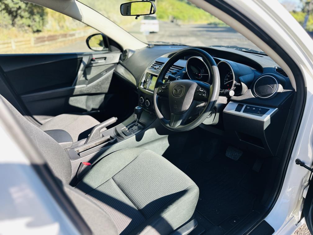 2012 Mazda Axela SPORTS !! SKYACTIVE ENGINE !! Sedan Tiptronic, 5 seats, New Import, Petrol, 2,000 cc, 73,809 km