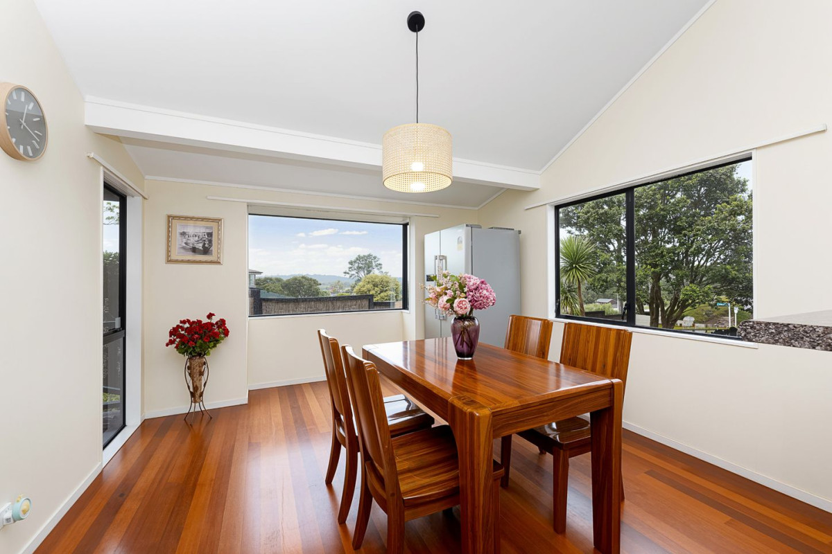 Owners relocating, 1688m2 section, 66m2 3 beds 2 baths house with double garage, located within walking distance to the Palomino shops, Western Heights School, 43 Palomino Drive, Henderson, Auckland