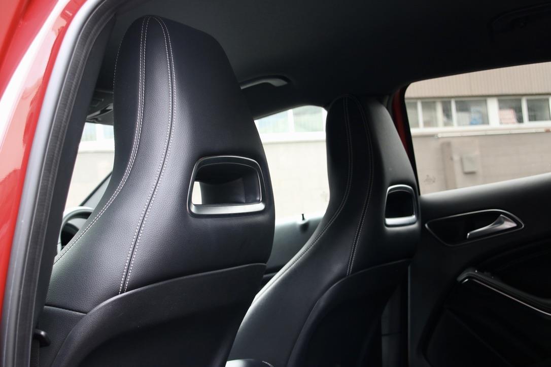 2014 Mercedes-Benz GLA 180 GLA180 with DISTRONIC PLUS Package RV/SUV Automatic, 5 seats, Petrol, 1,590 cc, 64,000 km