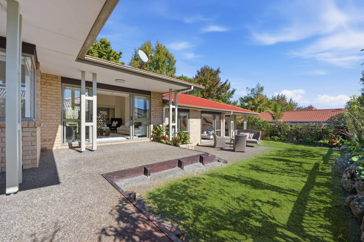 766m2 section, Brick and tile 210m2 Renovated 5 beds 3 baths house with double garage, Walking distance to prestigious private schools Pinehurst School and Kristin School, Close to Massey University, Easy access to Albany shopping centre, motorway links, and local amenities, 2 Northwood Avenue, Albany, Auckland