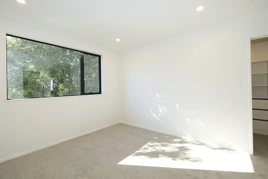 For rent, 4 beds 3 baths house with garage, Available from 1st July, 31B Culver Tce, Howick, Auckland