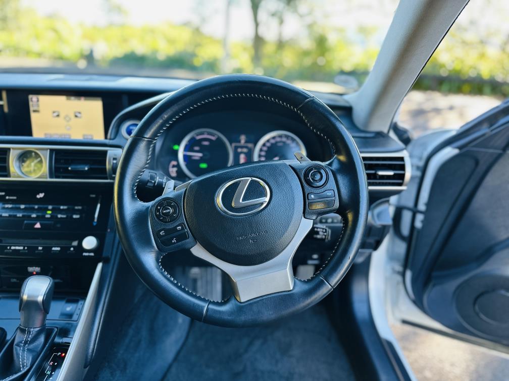 2013 Lexus IS 300h HYBRID !! L SPORT PACKAGE !! TOP SPEC !! Sedan Automatic, 5 seats, Hybrid, New Import, 2,500 cc, 85,600 km