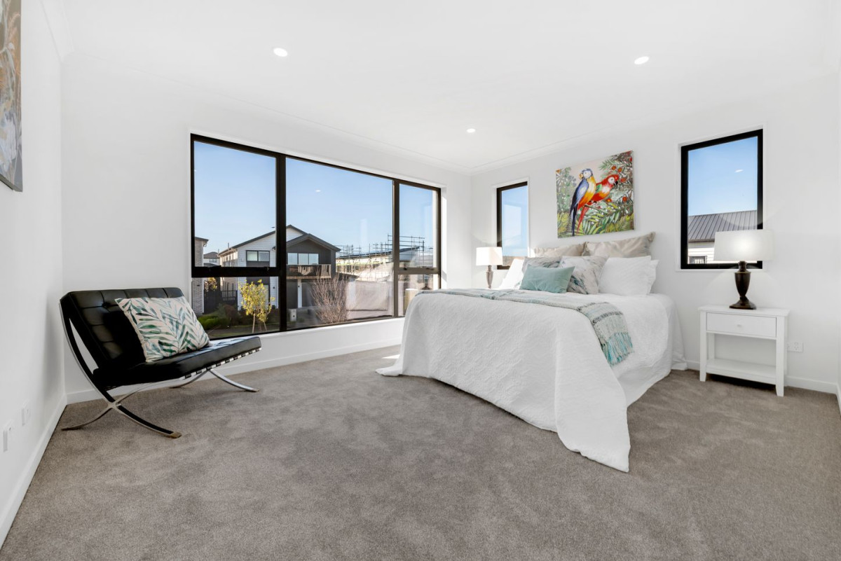 411m2 section backing onto reserve, 2 kitchens, 320m2 Brandnew 6 beds (4 ensuites) + study 5.5 baths house, double garage, 2 beds granny, 15 Seagreen Avenue, Karaka, Auckland