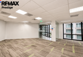 Whole Top Floor Tenancy – 599sqm on Fully Refurbished Building, 20 secure car parks included, Level 5 and Level 8 fully fitted office spaces also available, Customisable Fit-Out Options, 3 City Road, Grafton, Auckland
