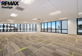 Whole Top Floor Tenancy – 599sqm on Fully Refurbished Building, 20 secure car parks included, Level 5 and Level 8 fully fitted office spaces also available, Customisable Fit-Out Options, 3 City Road, Grafton, Auckland
