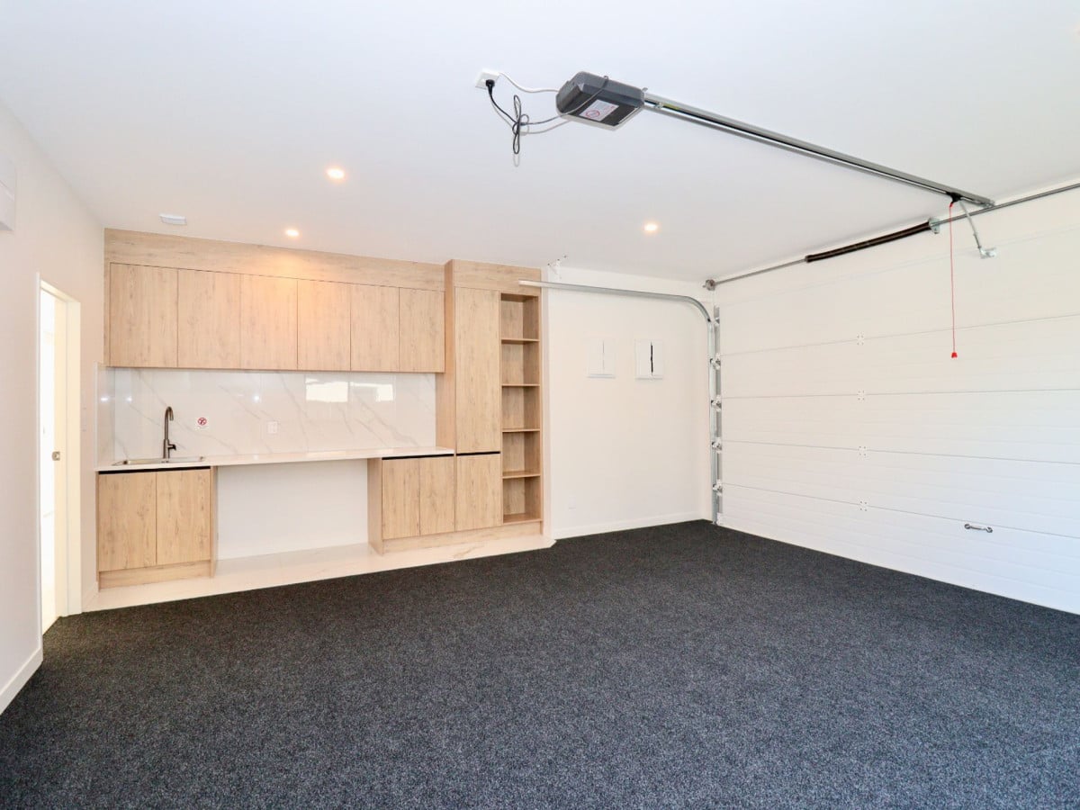 For rent, No pets, no smokers., 4 beds 2 baths house with double garage in Karaka Village, Available on Sat 27th Jun, Karaka, Auckland