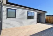 For rent, No pets, no smokers., 4 beds 2 baths house with double garage in Karaka Village, Available on Sat 27th Jun, Karaka, Auckland