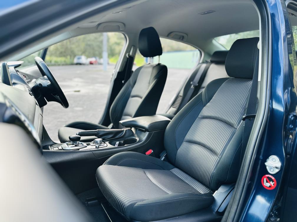 2014 Mazda Axela HYBRID !! HIGH SPEC !! Sedan Automatic, 5 seats, New Import, Petrol, Hybrid, 2,000 cc, 85,380 km