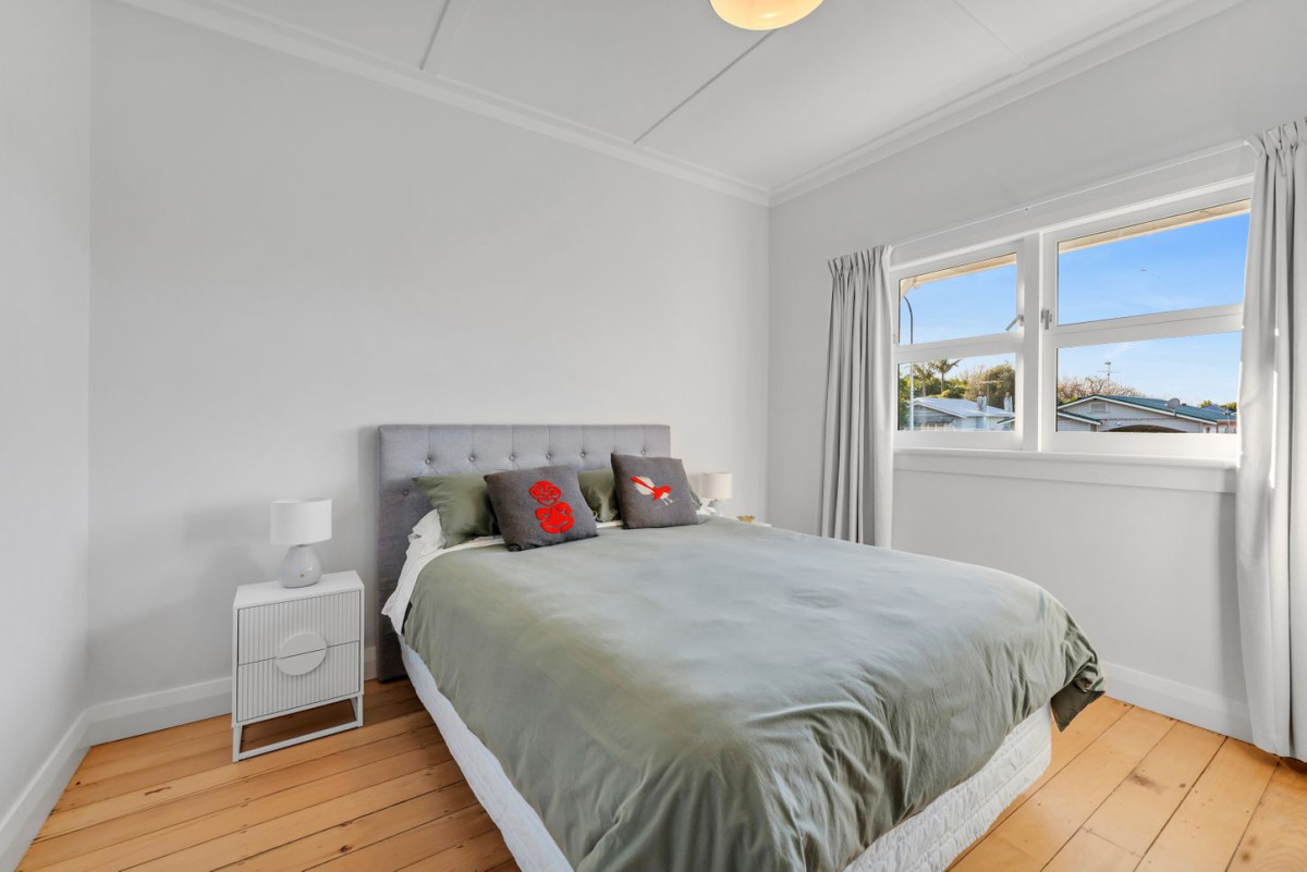Owners Downsizing – Retirement Beckons, 522m2 section, Renovated 3 beds 2 baths house, 36 Old Mill Road, Grey Lynn, Auckland