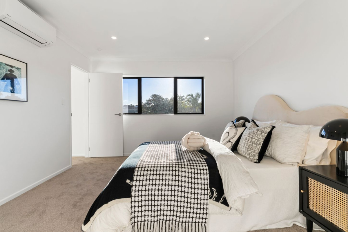 10 Year Master Builder Guarantee, 167m2 Brandnew standalone 4 beds 2.5 baths house with garage, plus a 24 months Builders Maintenance Guarantee, 6A Edendale Road, Somerville, Auckland