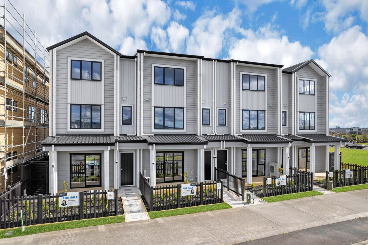 170m2 Brandnew 5 beds (2 ensuites) 3.5 baths home with 2 car parks, 174-180 Bremner Road, Karaka, Auckland