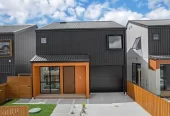 For rent, 4 beds 2 baths house with single garage, Available from 22nd July, 9 Murray Grey Lane, Karaka, Auckland