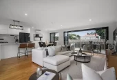 Double Grammar school zone (AGS/MAGS), 4 beds (1 ensuite) 2.5 baths house, character, comfort and convenience. 3 Leamington Road Mount Eden, Auckland