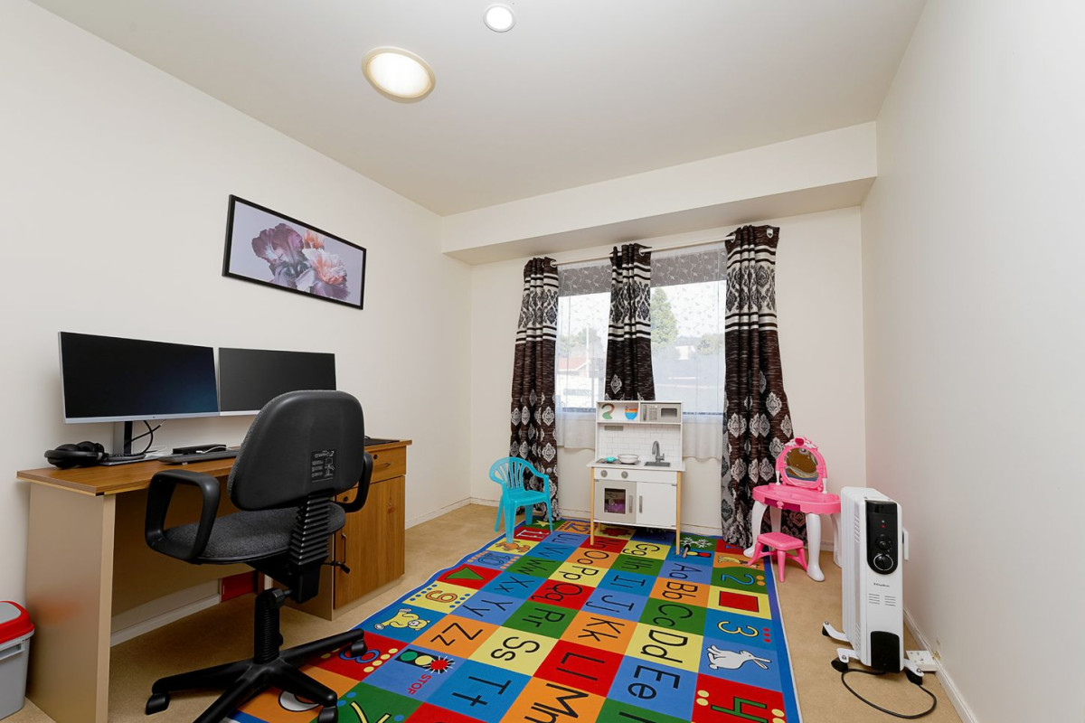 444m2 section, 150m2 Brick and tile 3 beds 2 baths house with double garage, 32 Munroe Road, Ranui, Auckland