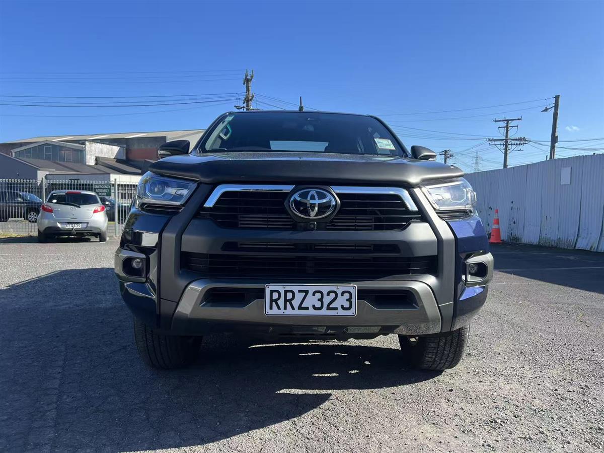 2024 Toyota Hilux SR5 CRUISER TD DC 2. Ute Automatic, 5 seats, Blue, Diesel, 2,755 cc, 36,944 km