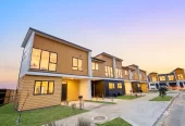 Motivated vendor, Brandnew affordable, 3 & 11 Longview Oak LN: 108m2; floor ,3 beds, 2.5 bathrooms, and 1 off-street parking. 5, 7 & 9 Longview Oak LN: 139.7m2; Floor, 3 beds, 2.5 bathrooms, a dedicated study room, an internal garage, & additional off-street parking. 3-11 Longview Oak Lane Papakura, Auckland