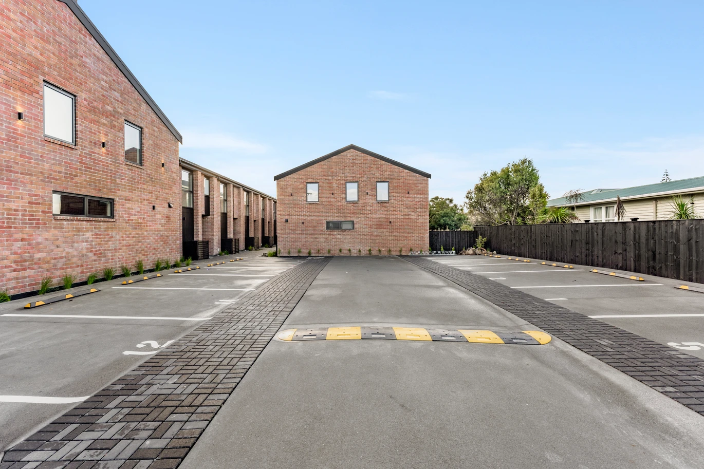 Brandnew Brick 3 beds or 4 beds 2 baths designer home with car park, titles issued, Lot 1-13/17&19 Matapouri Road Mangere Bridge, Auckland