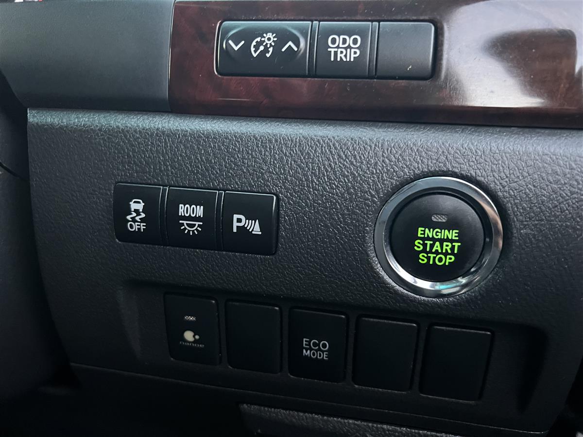 2012 Toyota Vellfire Parking Sensors !! Van Automatic, 8 seats, Black, New Import, Petrol, 2,360 cc, 74,827 km