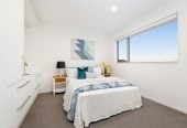 621m2 section, 2 kitchens, 334m2 5 beds ( 2 ensuites, Two additional semi-ensuite) 4 baths house with double garage, 2 ensuites ground floor, 9 Platinum Rise, Ranui, Auckland