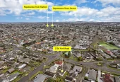 Once for around 41 years, Auction RESERVE SET $500,000, Standalone 3 beds 1 bath house with garage, The owners are ready to move on, 2/36 York Road Papatoetoe, Auckland