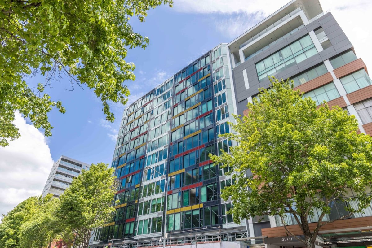 The overseas owner is motivated to achieve a sale, Auckland Girls Grammar school zone, 44m2 Freehold 2 beds 1 bath apartment, 222/135 Hobson Street, Auckland Central, Auckland