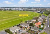 450m2 section, positioned right beside the legendary racecourse, 227m2 5 beds 3.5 baths (3 ensuites with one that doubles as both an ensuite and semi ensuite – see floorplan) with double garage, 58 Nacton Lane Avondale, Auckland