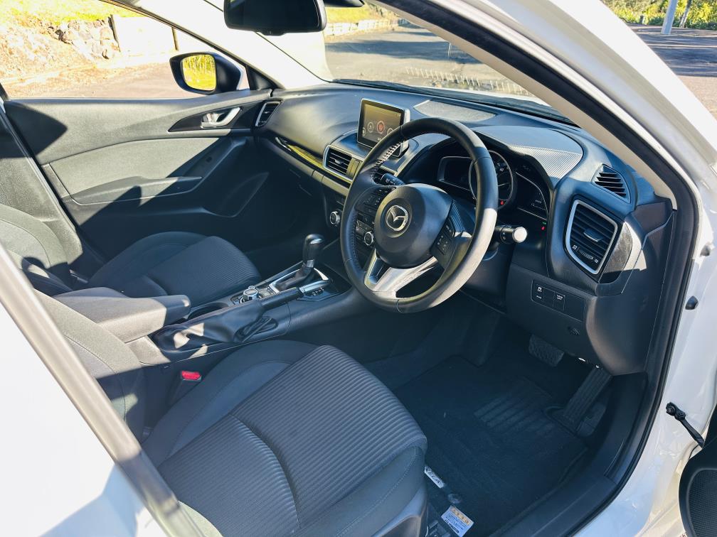 2014 Mazda Axela SPORTS !! HIGH SPEC !! Hatchback Tiptronic, 5 seats, New Import, Petrol, 1,500 cc, 31,843 km