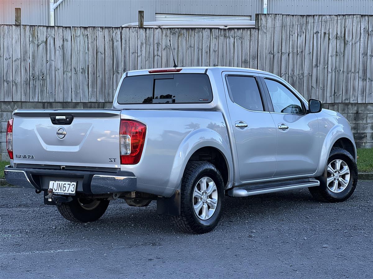 2015 Nissan Navara ST 2.3D/7AM/UT/4DR/5 Ute Automatic, 5 seats, 139,200 km
