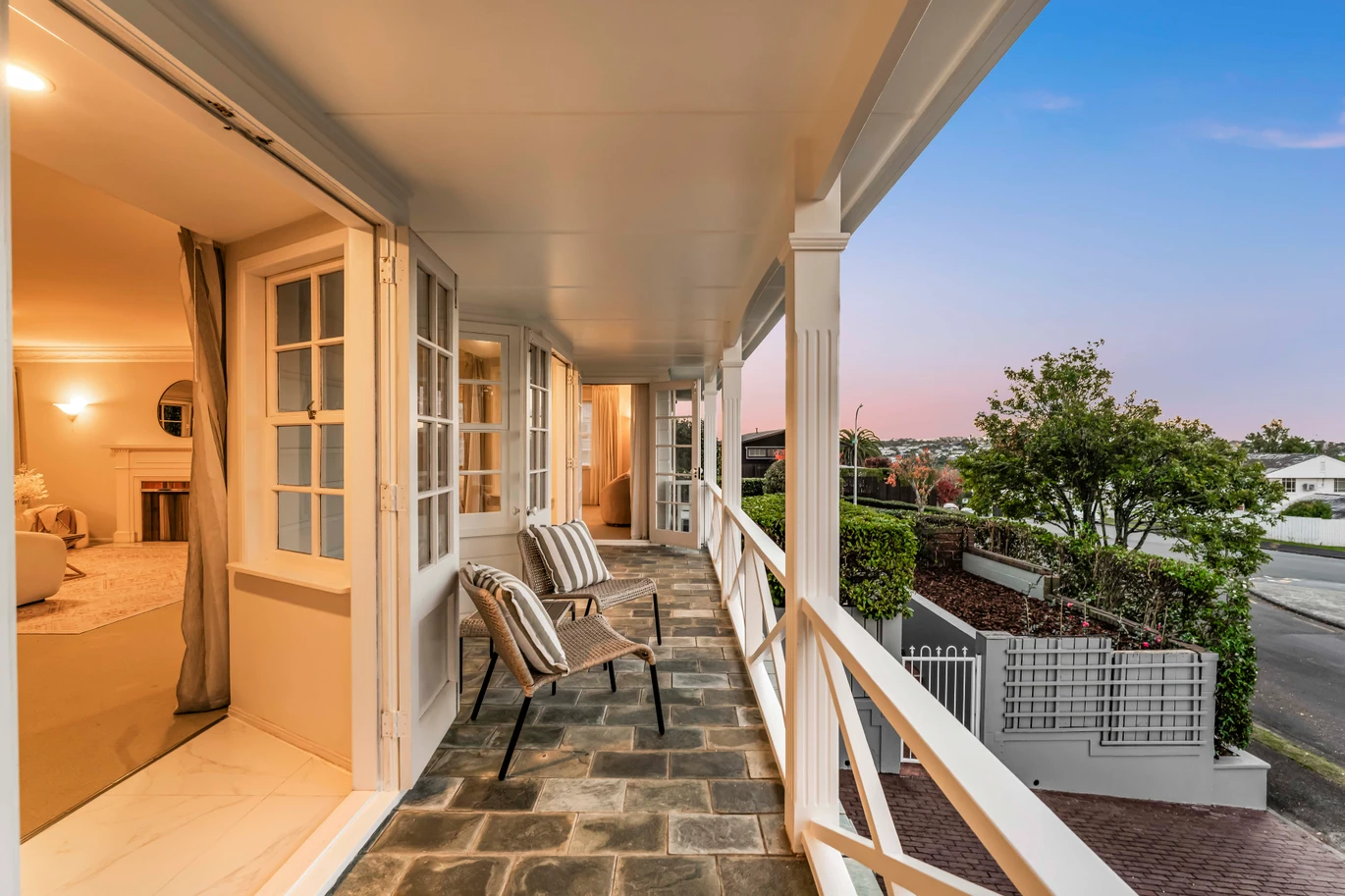981m2 section, 404m2 character 5 beds 3 baths grand residence with triple garage, swimming pool, Beautifully landscaped gardens, 9 Worcester Road Meadowbank, Auckland