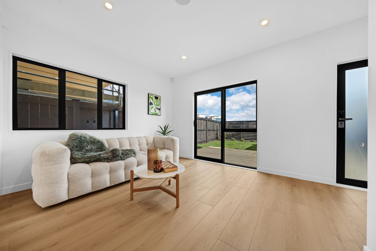 170m2 Brandnew 5 beds (2 ensuites) 3.5 baths home with 2 car parks, 174-180 Bremner Road, Karaka, Auckland