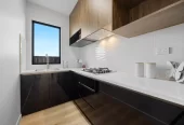 2 kitchens, 6 beds (4 ensuites) 5.5 baths house with double garage and 2 beds granny, 39 Park Green Avenue, Karaka, Auckland