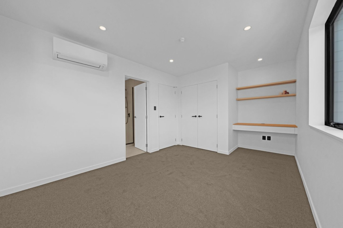 170m2 Brandnew 5 beds (2 ensuites) 3.5 baths home with 2 car parks, 174-180 Bremner Road, Karaka, Auckland
