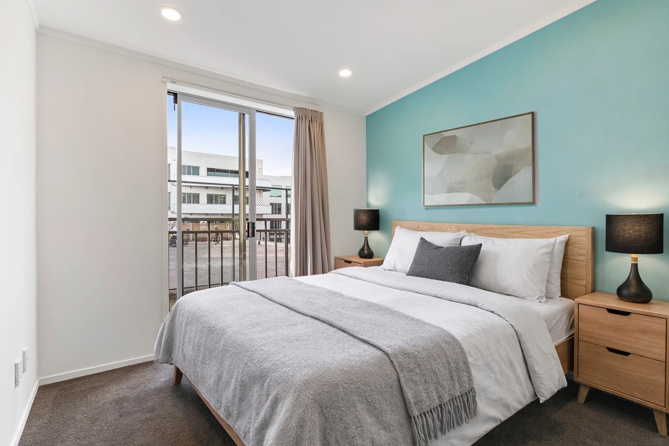 Motivated seller, Double Grammar school zone, Enquiries Over $785,000, 125m2 3 beds 1.5 baths home with double garage, zoned for Auckland Grammar and Auckland Girls Grammar school, 78/32 Edwin Street Mount Eden, Auckland
