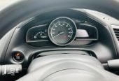2018 Mazda Axela APPLE CAR PLAY 44000 KMS ONLY Hatchback Automatic, 5 seats, Petrol, 1,500 cc
