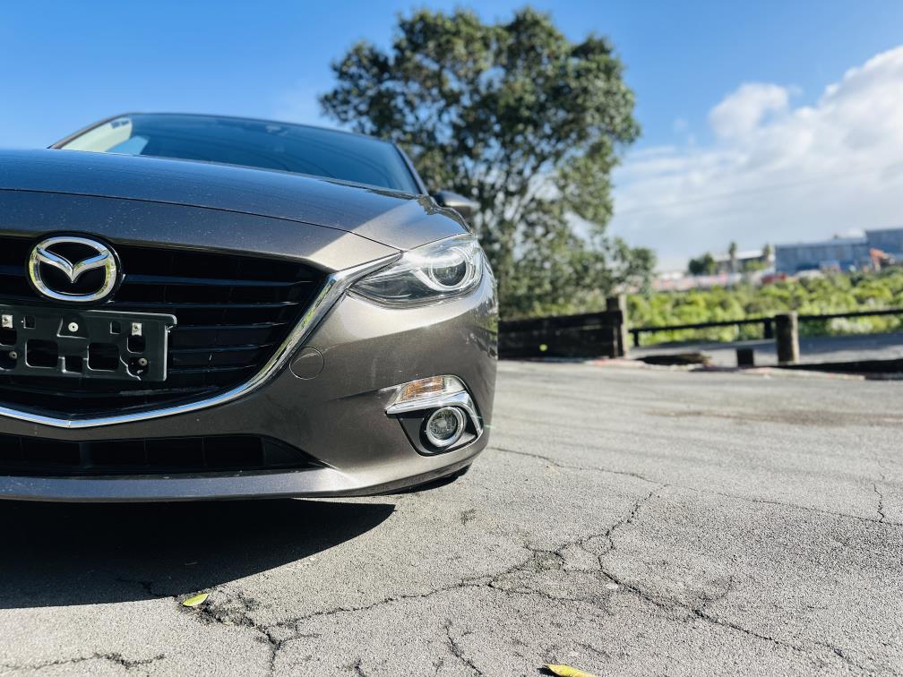 2014 Mazda Axela 20S SPORTS !! STUNNING ALLOYS !! Hatchback Tiptronic, 5 seats, Grey, New Import, Petrol, 2,000 cc, 43,937 km