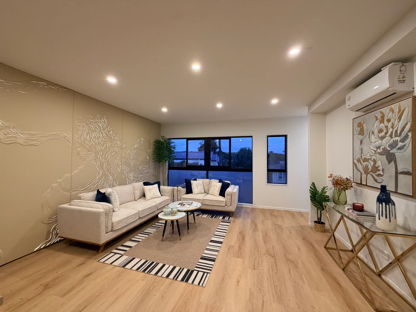 Last 1. Be Quick. Practical Family Homes 160m². Brandnew freehold 3 beds 2.5 baths home with garage, 14E Keate Place Mount Wellington, Auckland