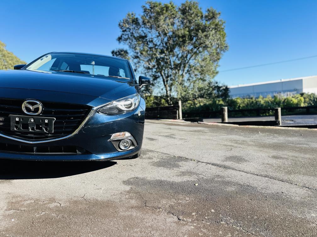 2013 Mazda Axela 20S L HYBRID SPORTS !! TOP SPEC !! Sedan Automatic, 5 seats, New Import, Hybrid, 2,000 cc, 82,347 km